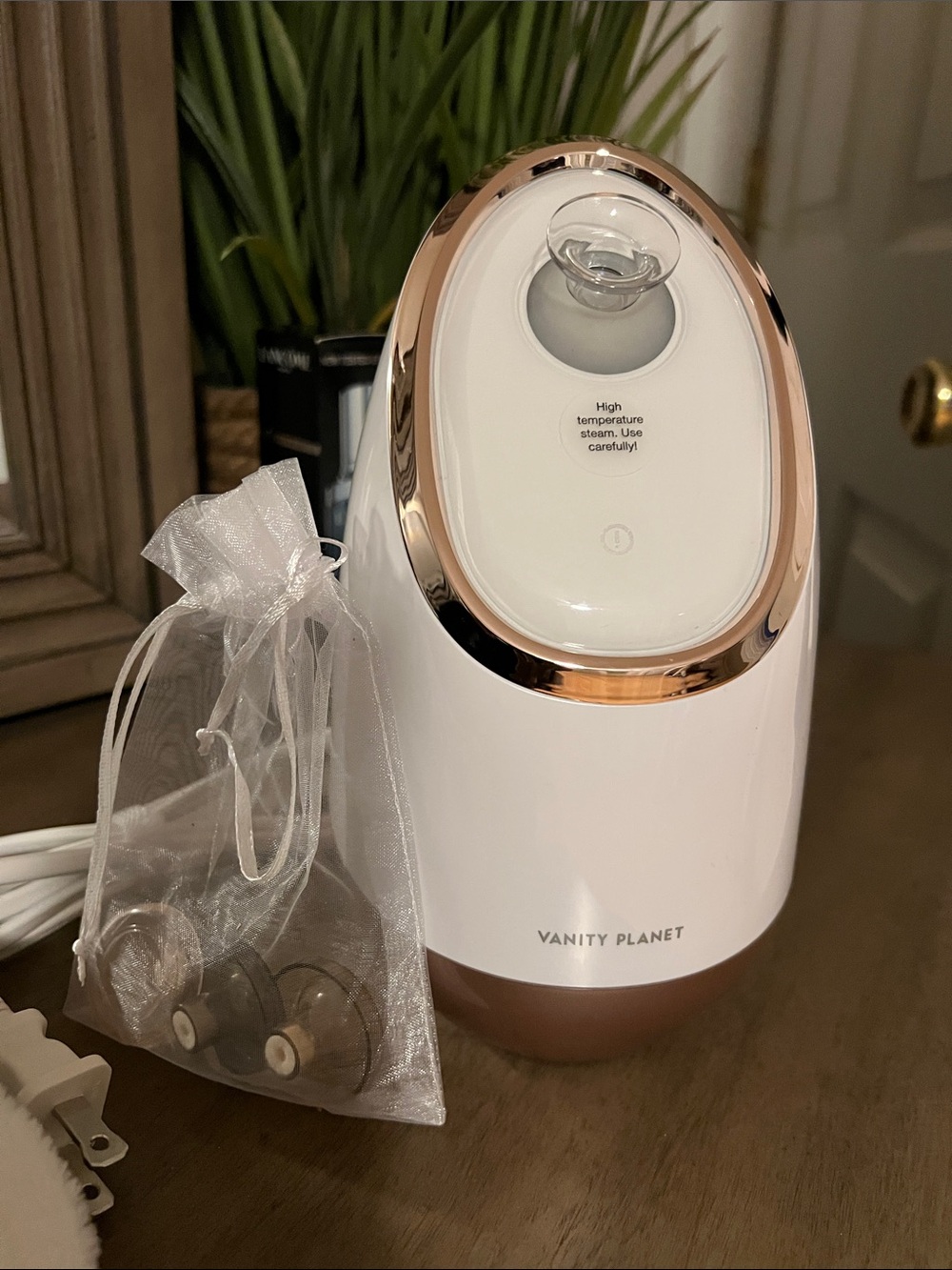 Vanity Planet Rose Gold & White Facial Steamer - Hydrating Home Spa - Picture 5 of 6